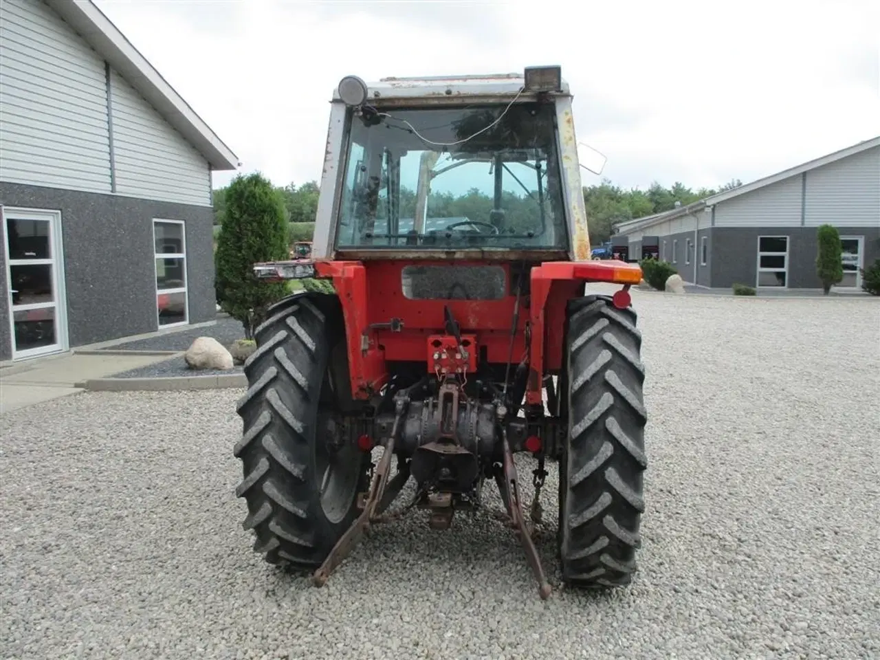 Billede 15 - Massey Ferguson 675 Speedshift med frontlæsser