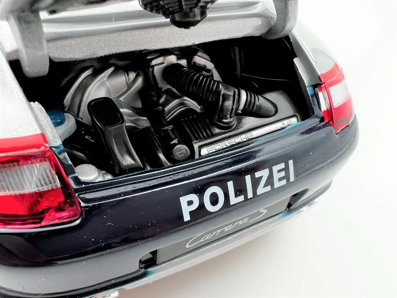 Billede 7 - 2004 Porsche 911 / 997 Carrera S "Polizei" 1:18