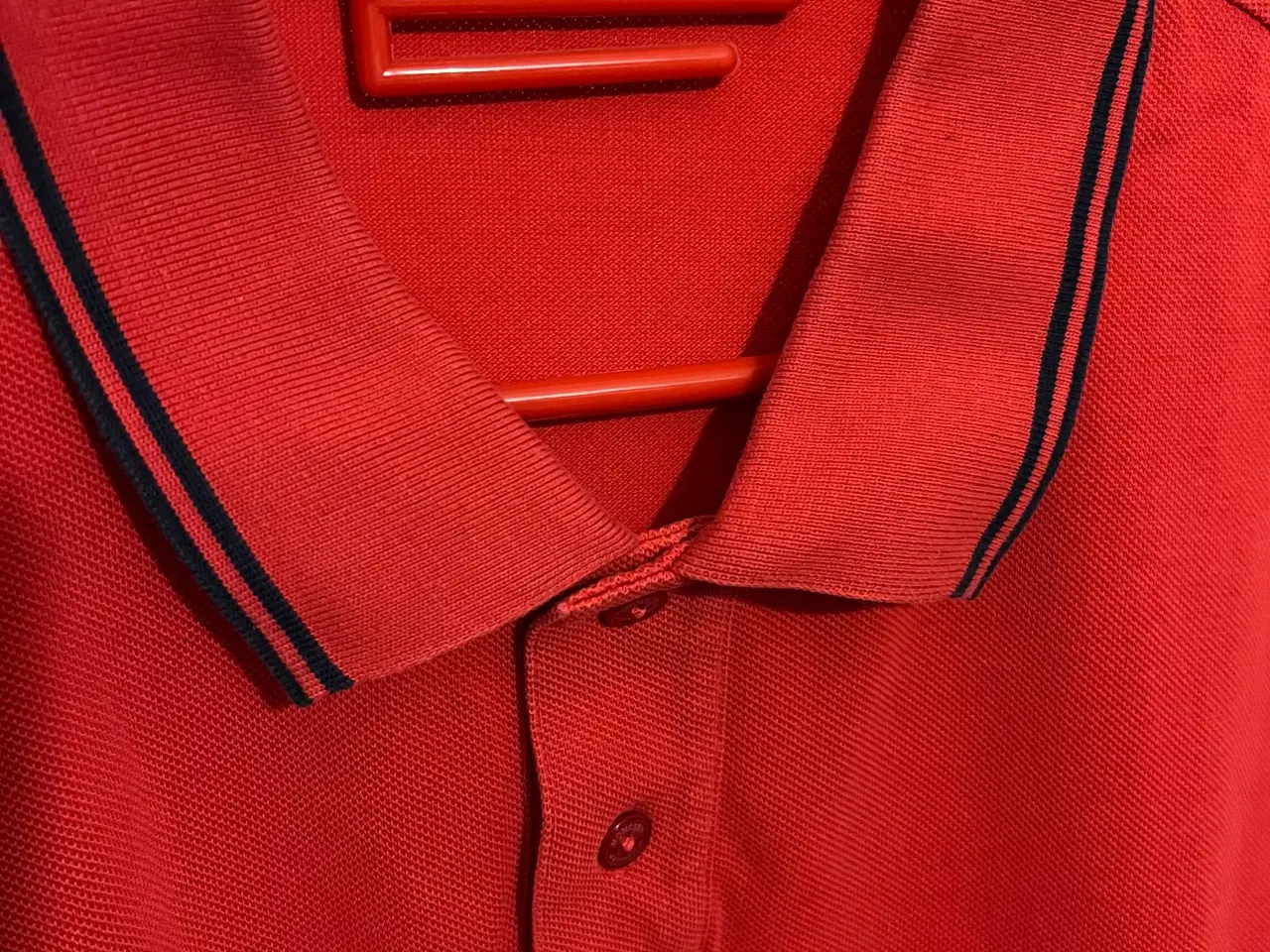 Billede 3 - Moncler i rød Polo t-shirt 