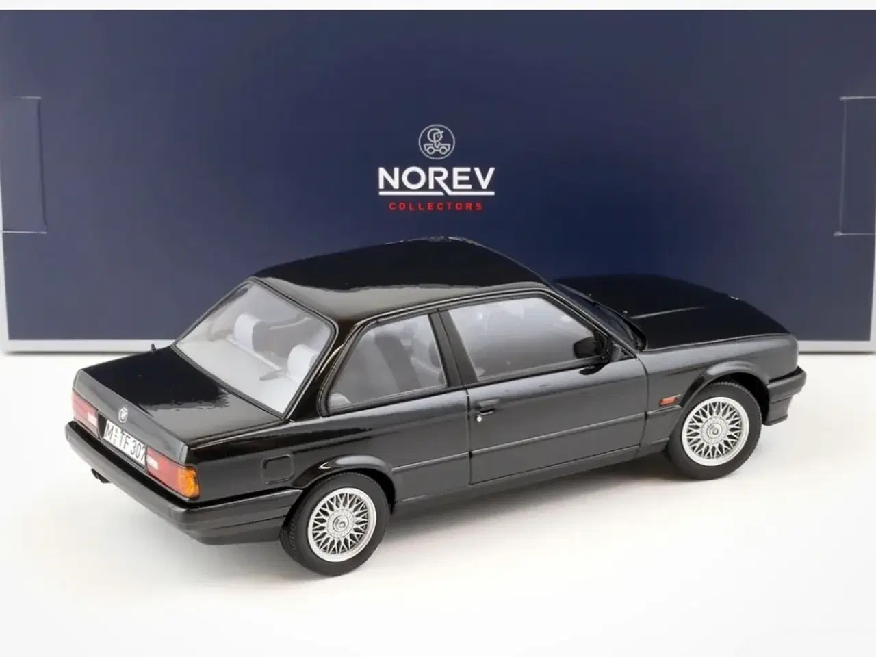 Billede 3 - 1:18 Bmw 325i e30 1988