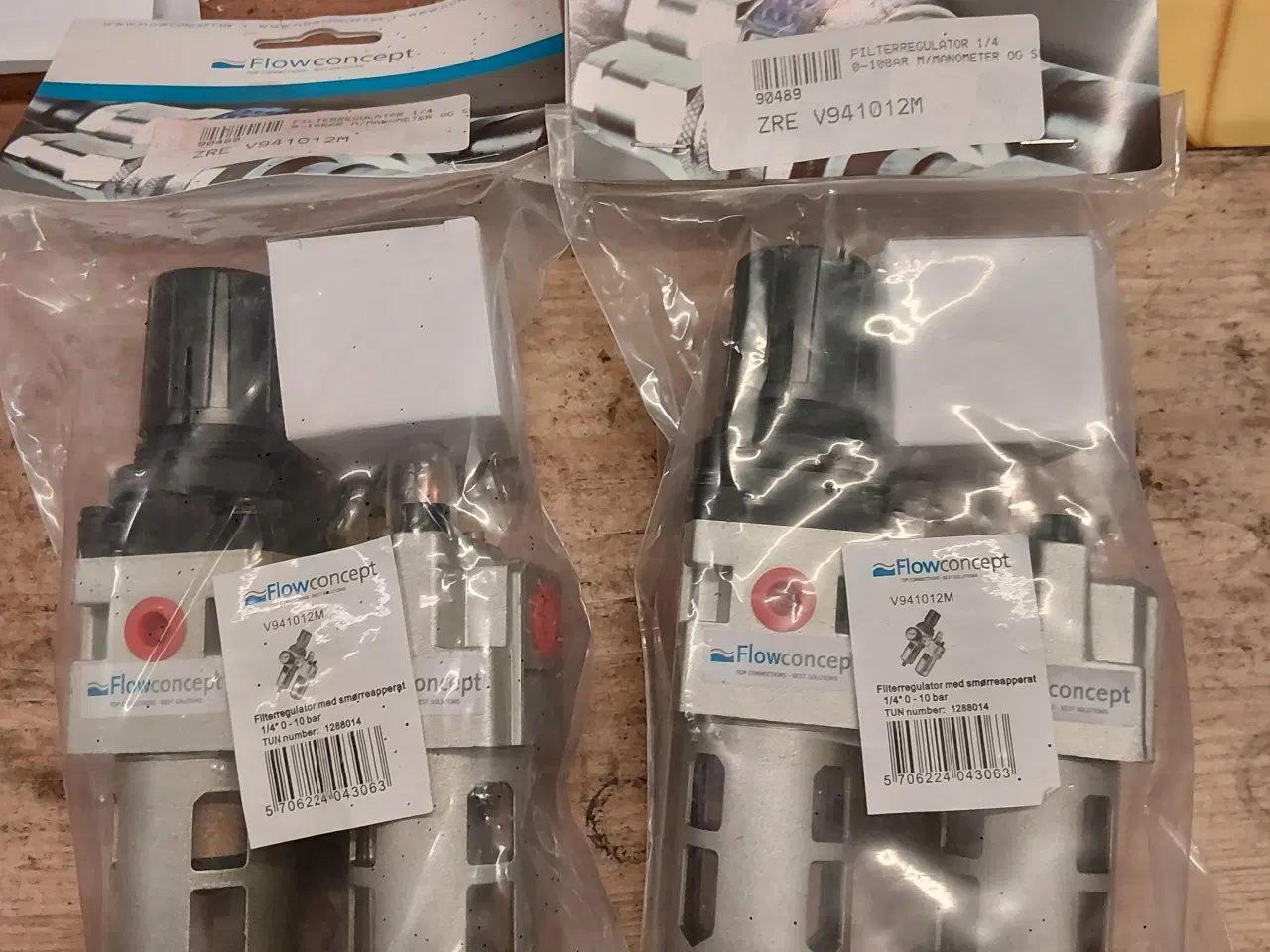 Billede 4 - Luft regulator med smøre apparat.