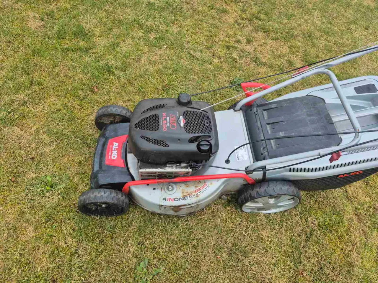 Billede 2 - Plæneklipper med opsamler