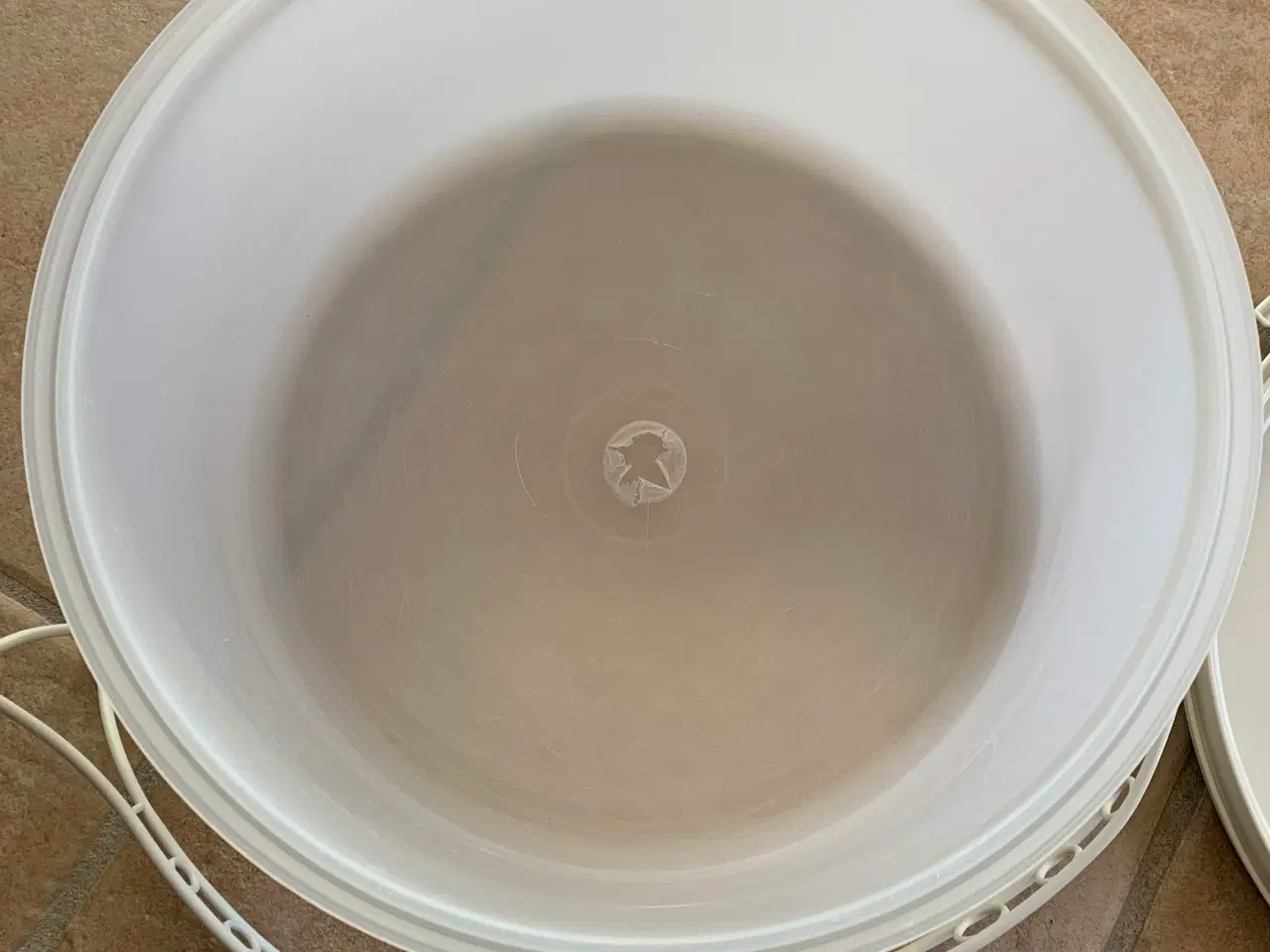 Billede 5 - Tupperware lagkagefad med låg og hank 