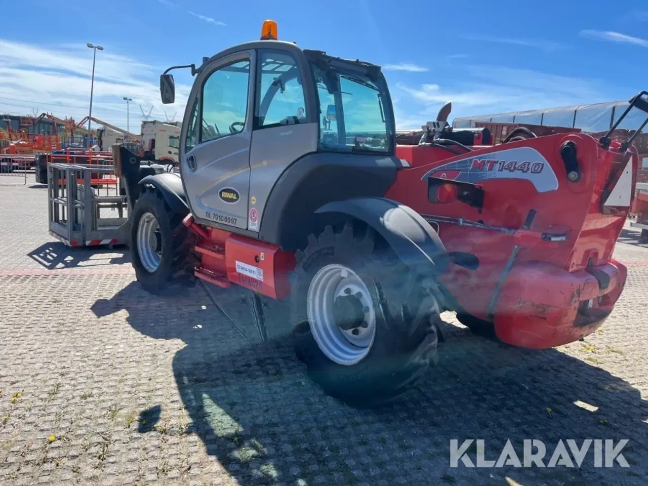 Billede 4 - Teleskoplæsser Manitou MT1440A ST3B med kurv pallegafler