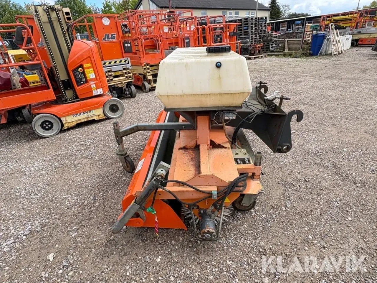 Billede 6 - Kost med opsamler Bema 20