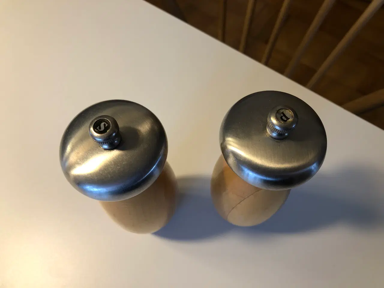 Billede 3 - Salt og peber kværn i lyst træ