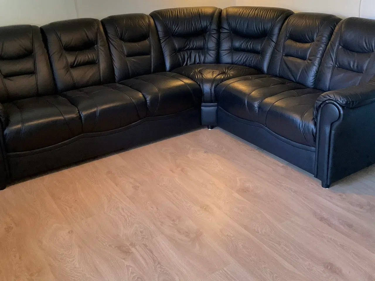 Billede 10 - Madison hjørnesofa i sort okselæder, vendbar