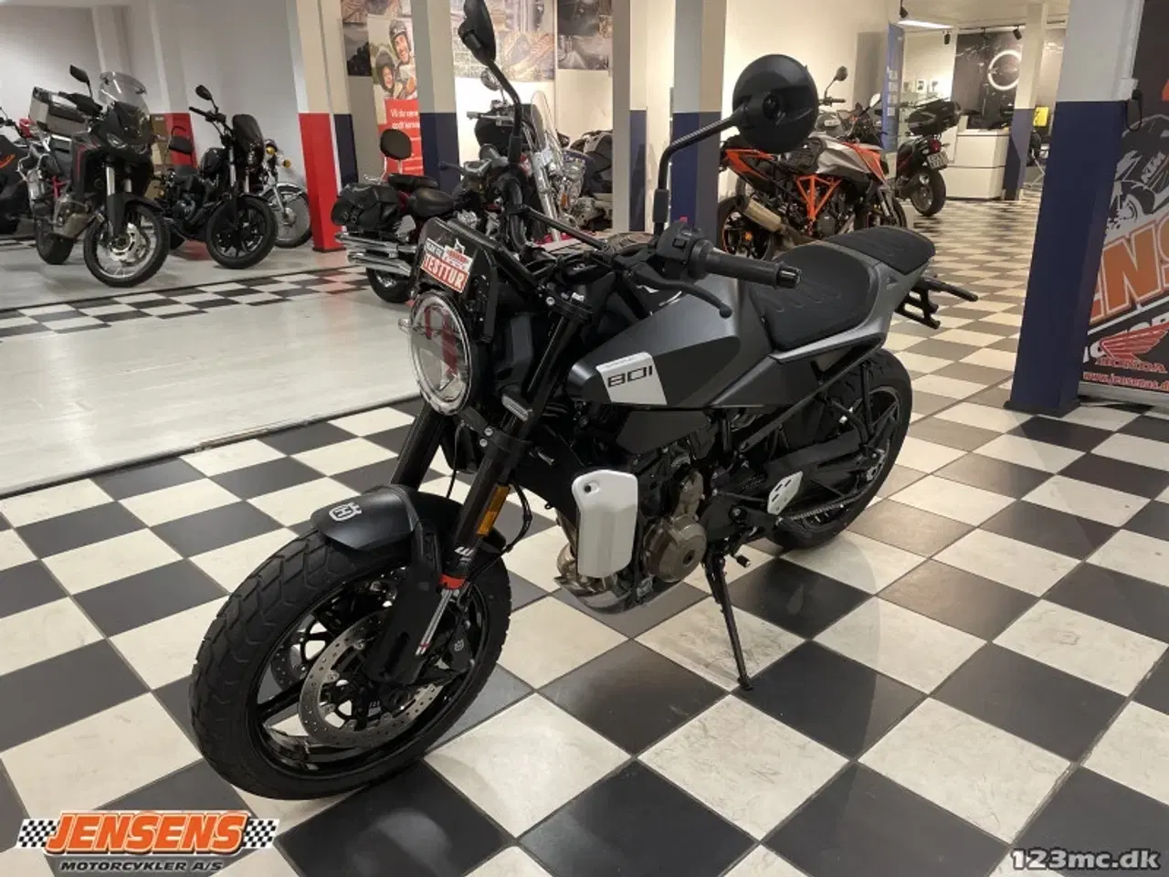 Billede 3 - Husqvarna Svartpilen 801