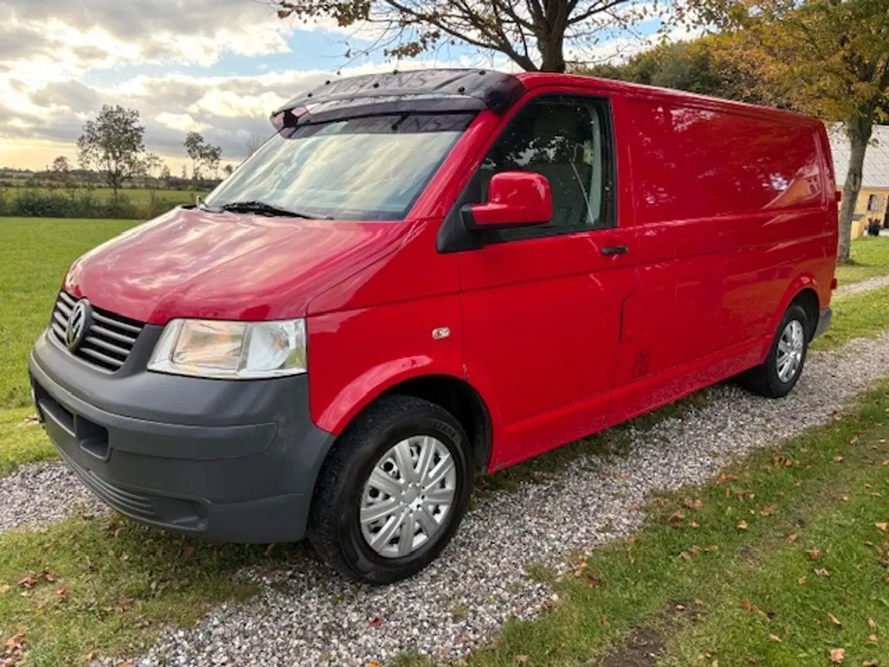 Billede 1 - VW Transporter 2,5 TDi 130 Kassevogn lang 4d