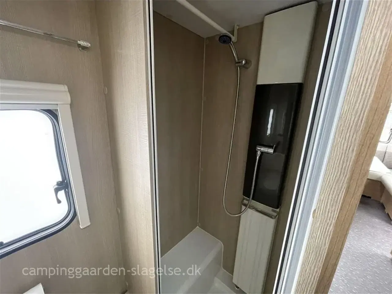Billede 14 - 2019 - Adria Adora 753 UC Alde Centralvarme   Adria Adora 753 UC – campingvognen der føles som et sommerhus på hjul!