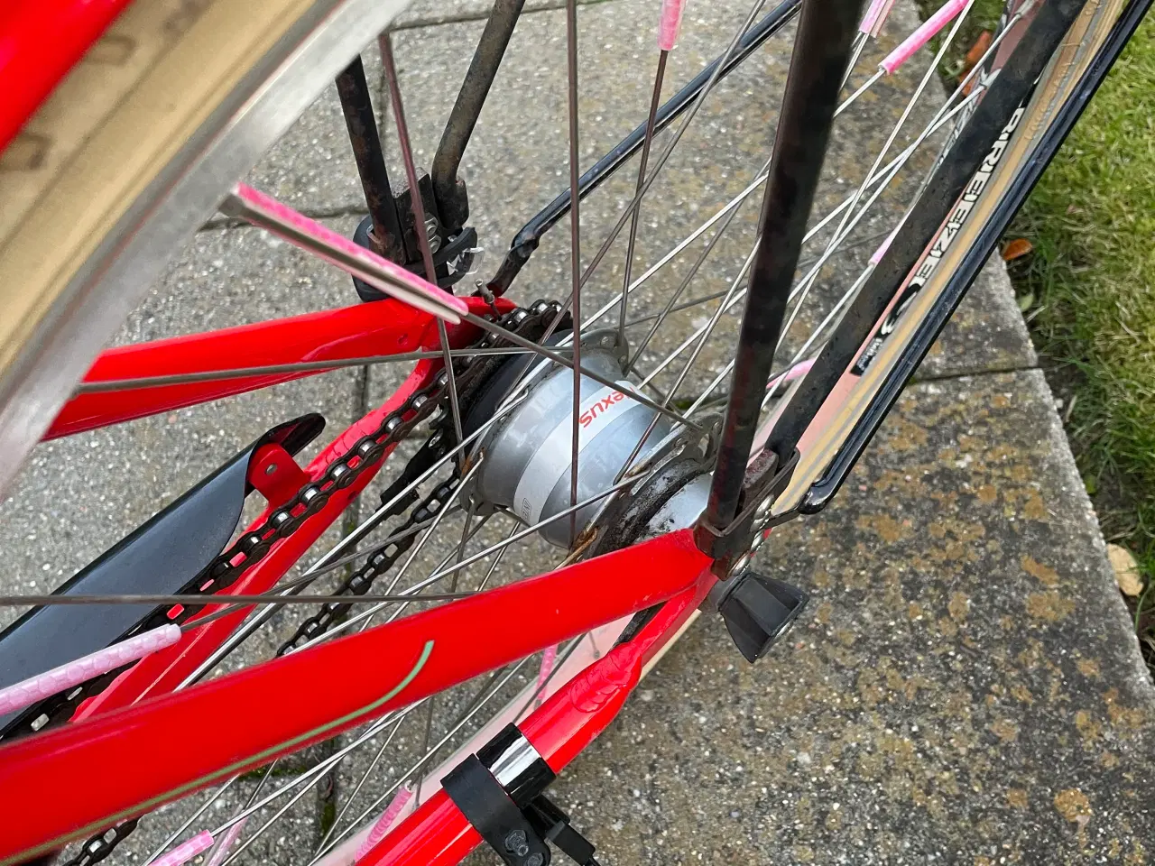 Billede 4 - Velholdt 26” MBK pigecykel