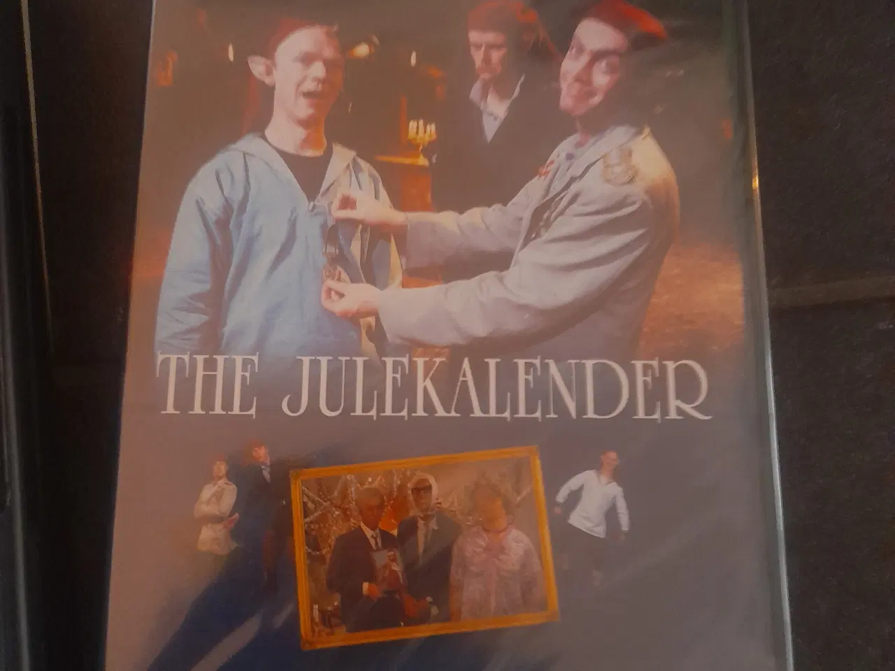 Billede 8 - 6 stk. TV-julekalendre på DVD. Sælges samlet