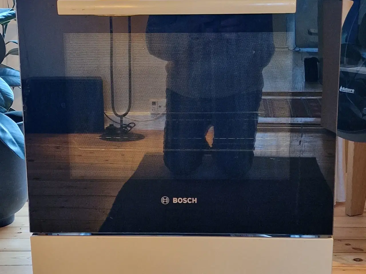 Billede 3 - GRATIS - Bosch induktionskomfur, fejlfrit, pænt