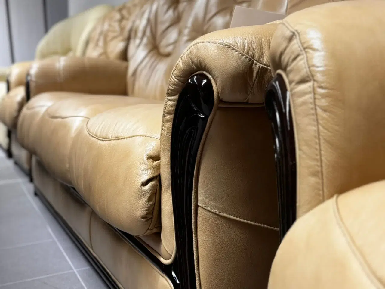 Billede 3 - Lædersofa sæt beige