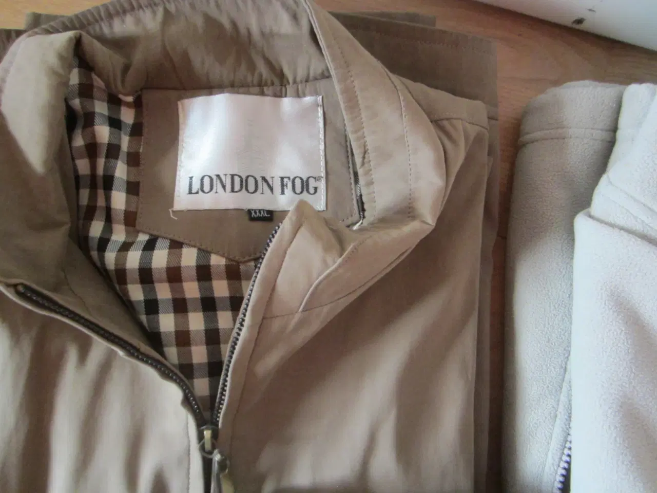 Billede 3 - 2 jakker og en fleece jakke samlet 100 kr