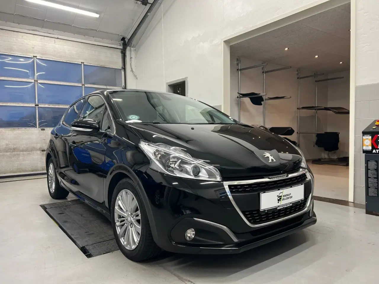 Billede 2 - Peugeot 208 1,5 BlueHDi 100 Prestige Sky