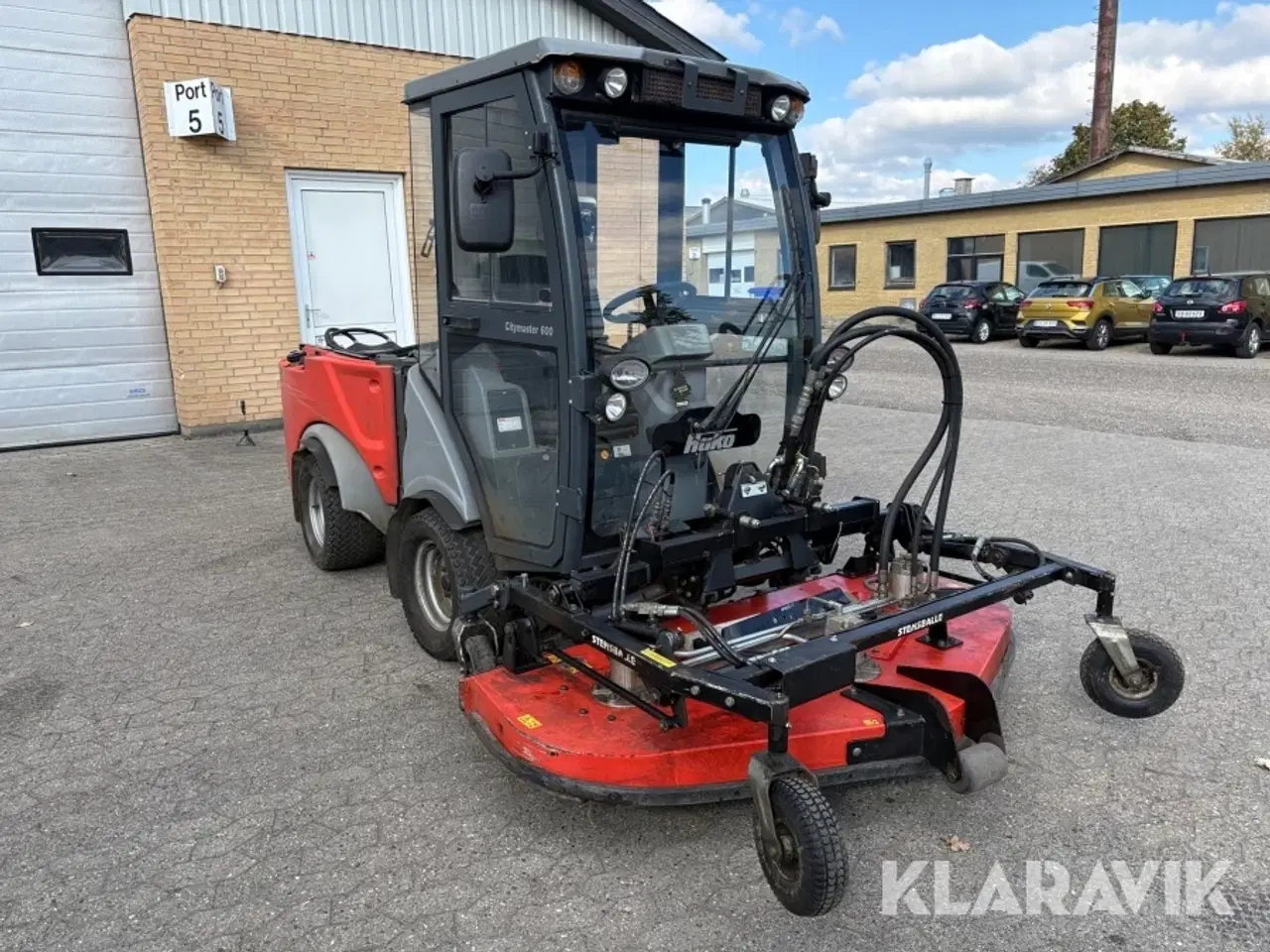 Billede 3 - Redskabsbærer Hako 1470 citymaster 600 med klipper og kost