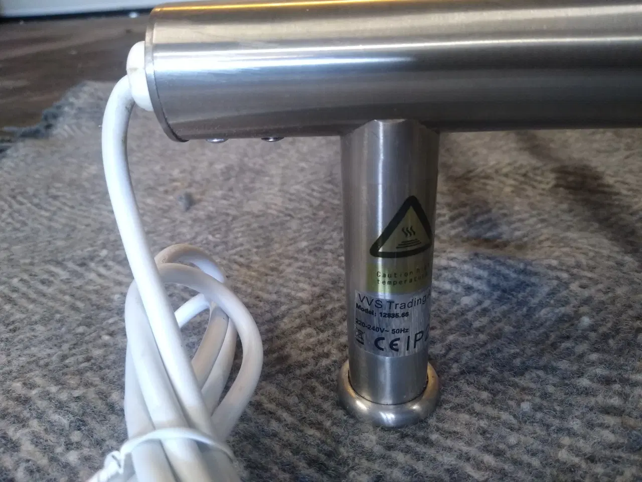 Billede 2 - Håndklædetørrer .Børstet stål.