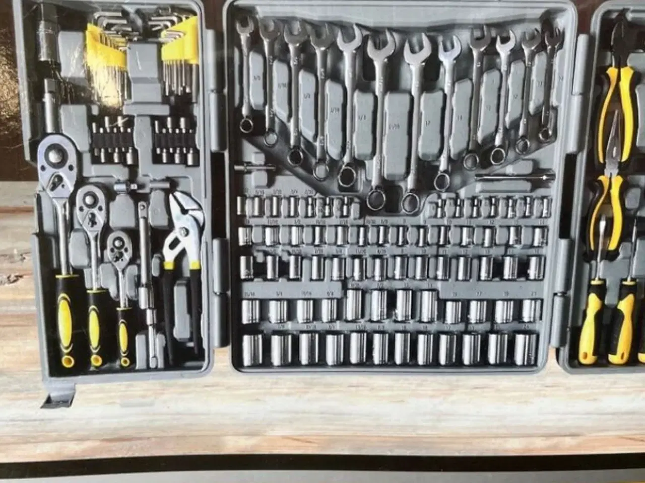 Billede 3 - 25 Stk.Hand TOOLS 205 Dele Værktøjssæt