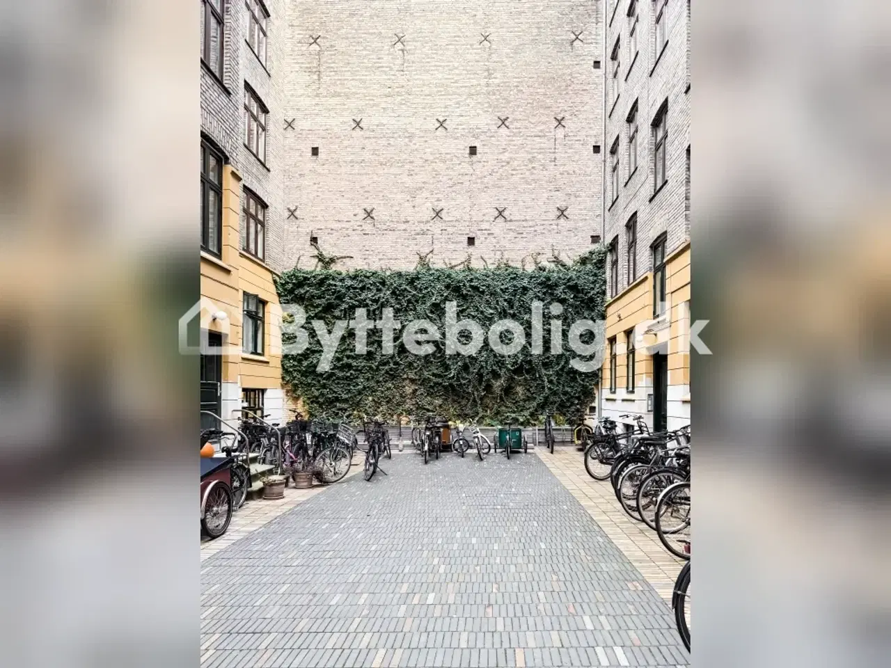 Billede 18 - Drømme lejlighed på Christianshavn byttes til 2 mindre andel