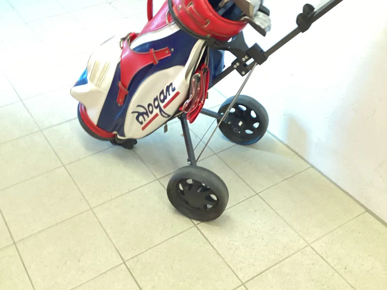 Billede 5 - Golfsæt, vogn, bag,køll. Jern