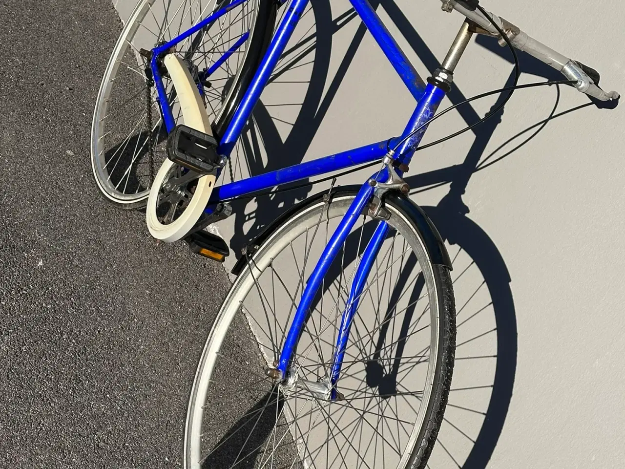 Billede 4 - Mørkeblå MBK herrecykel – retro klassiker med 3 ge