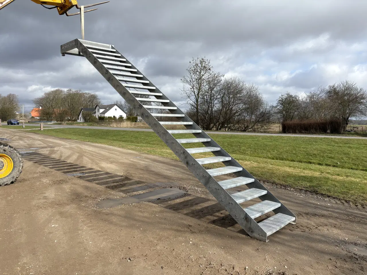 Billede 1 - Galvaniseret trappe inkl repos 