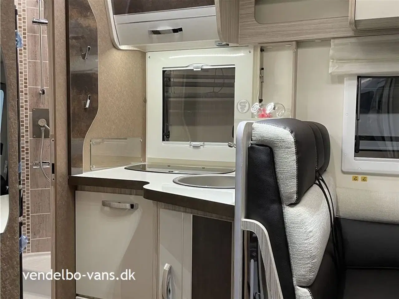 Billede 5 - 2023 - Elnagh T-Loft 530   Enkeltsenge og stor garage - 5 selepladser