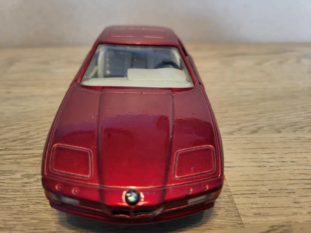 Billede 5 - Modelbil: BMW 850i  Skala 1/24.