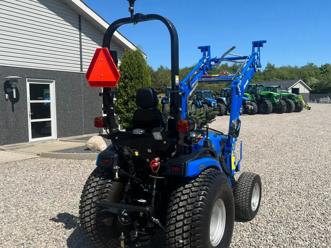 Billede 17 - Solis H26 HST Turfdæk og Frontlæsser