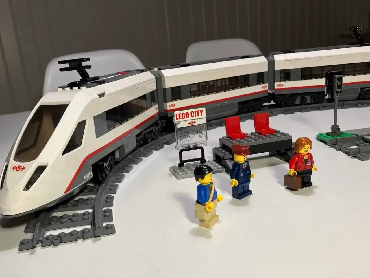 Billede 1 - LEGO City Tog 60051