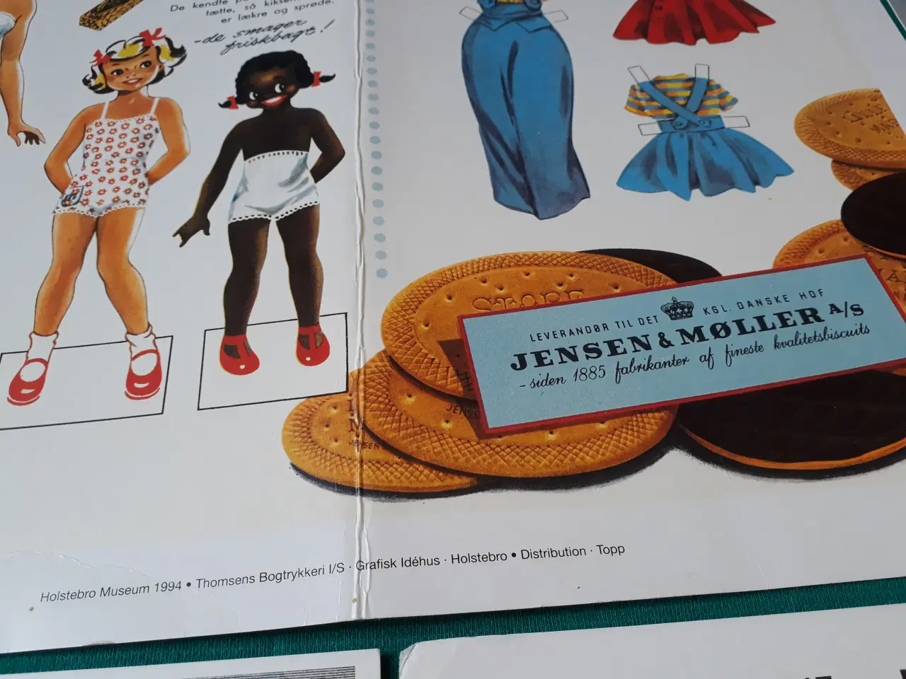 Billede 5 - Christel, Marie og Modeark Påklædningsdukker