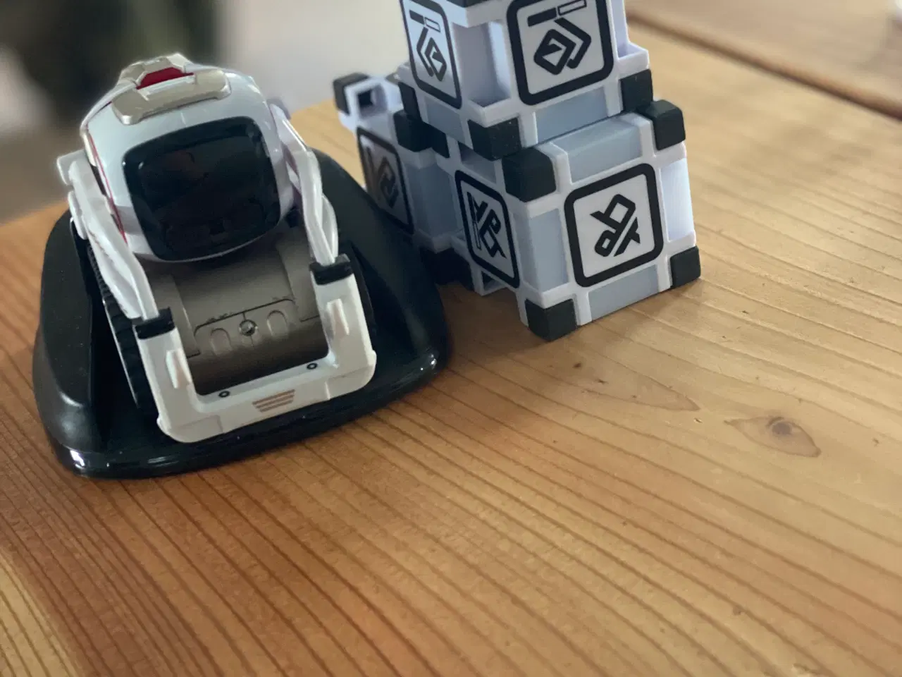 Billede 1 - Robot