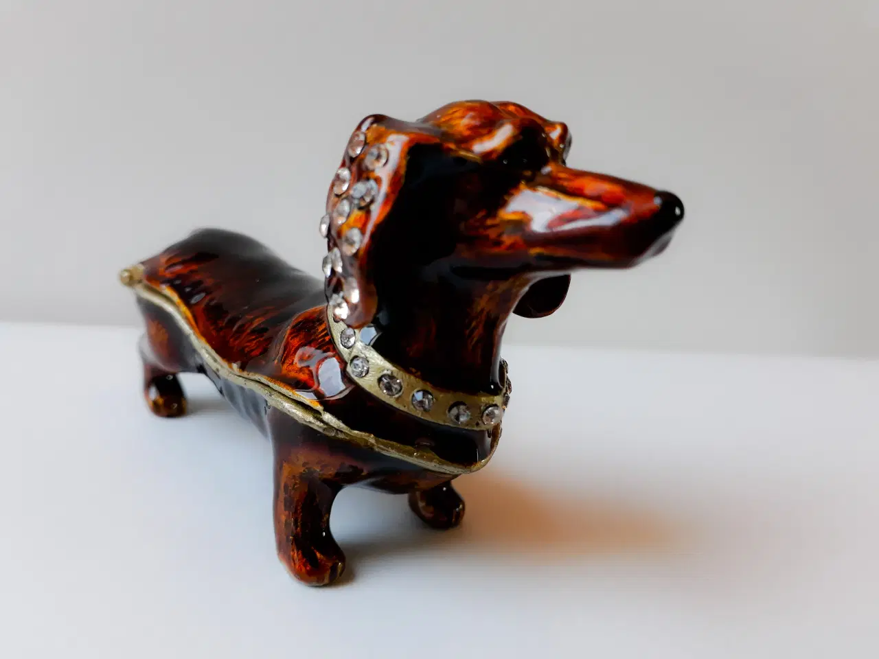 Billede 7 - Solgt / Gravhund Figur / Pilleæske