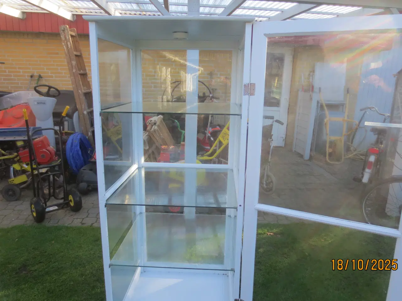 Billede 5 - 1 stk Glas montre med 3 hylder