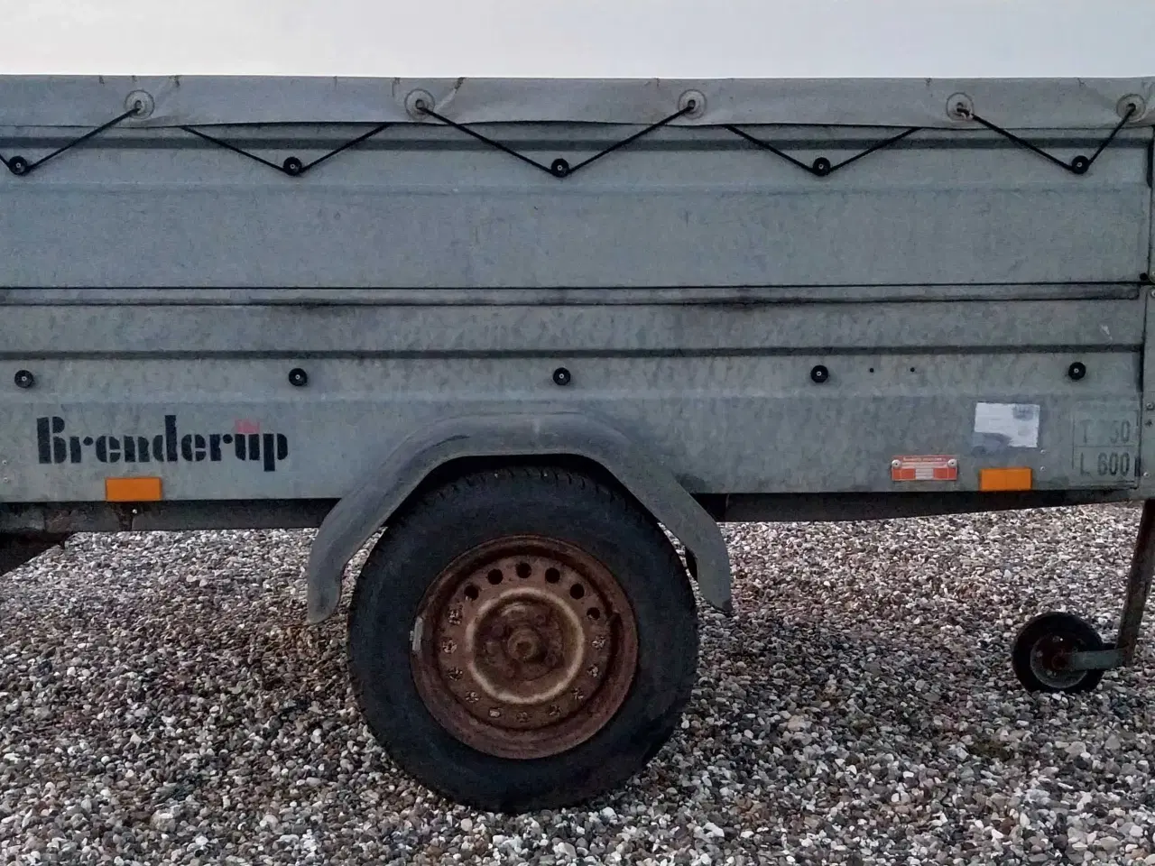 Billede 4 - Brenderup 1205s med høje sider