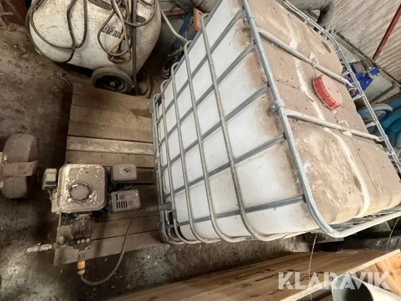 Billede 9 - Pumpe med tank 1000 L