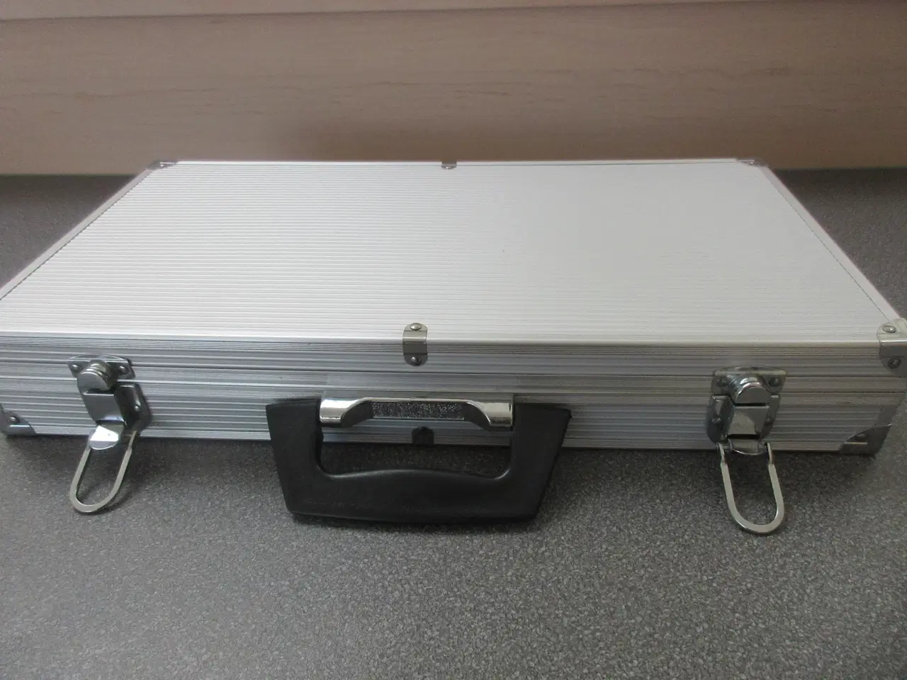 Billede 5 - Grillsæt - 18 dele i kuffert