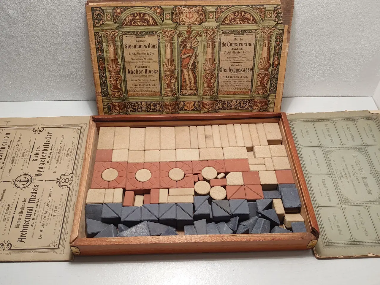 Billede 1 - Antikt stenbyggesæt. Richters ca 1900,serie 6    