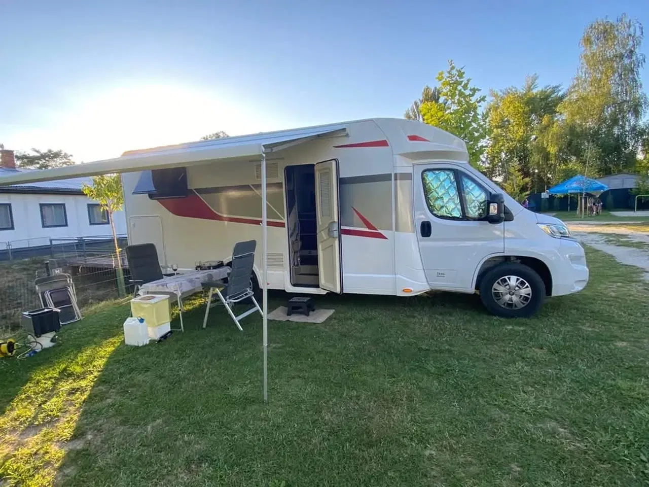 Billede 3 - Rimor Seal 99 Plus Autocamper 