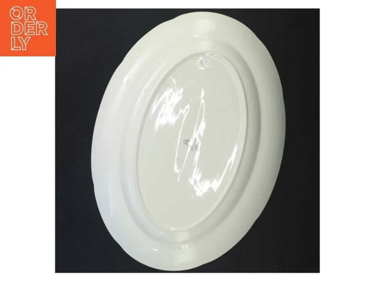 Billede 2 - Oval fad med blå kant (str. 33x24 cm)