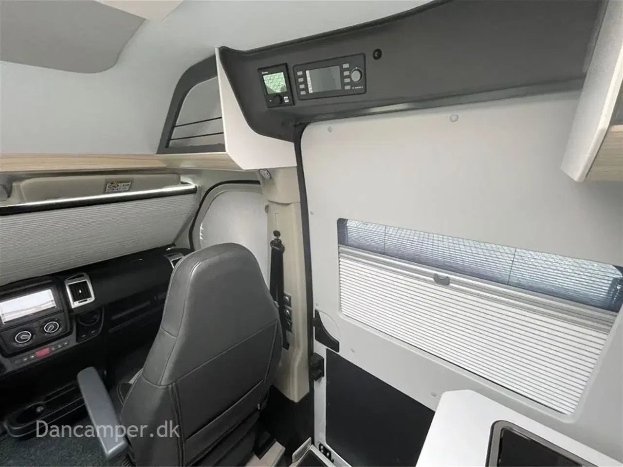 Billede 12 - 2023 - Adria Twin Axess 600 SP Kort og rummelig campervan kun kørt få km