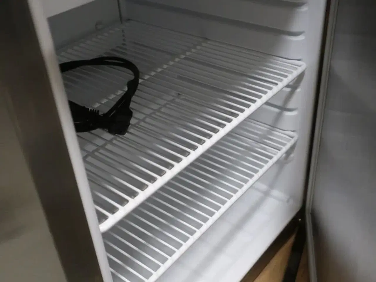 Billede 2 - Køleskab GRAM K 220 RG