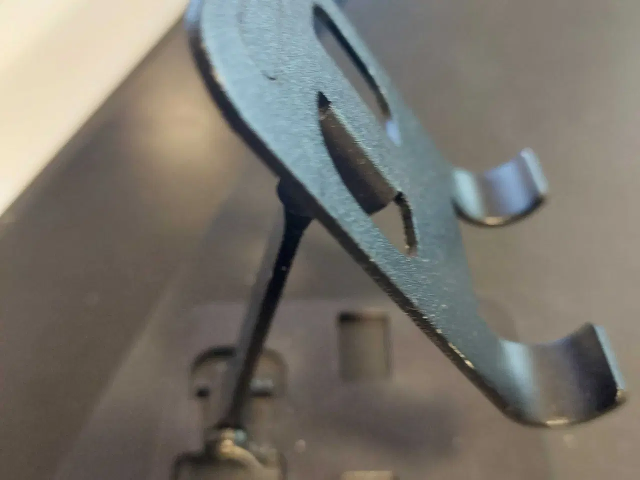 Billede 2 - Justerbar allu tlf og tabletholder