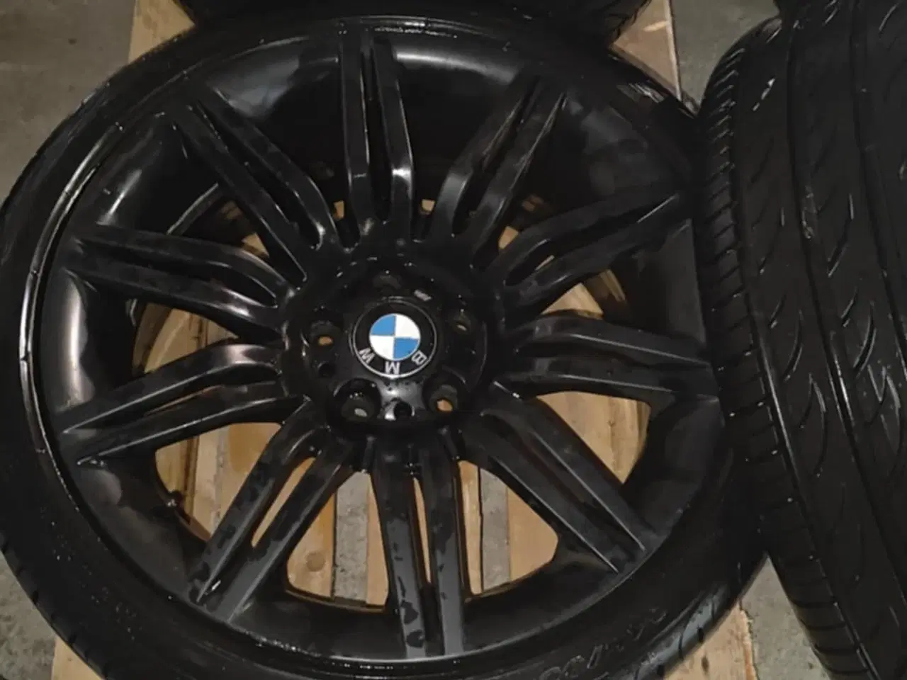Billede 6 - 🔥 BMW Originale 19” fælge + næsten nye dæk 🔥