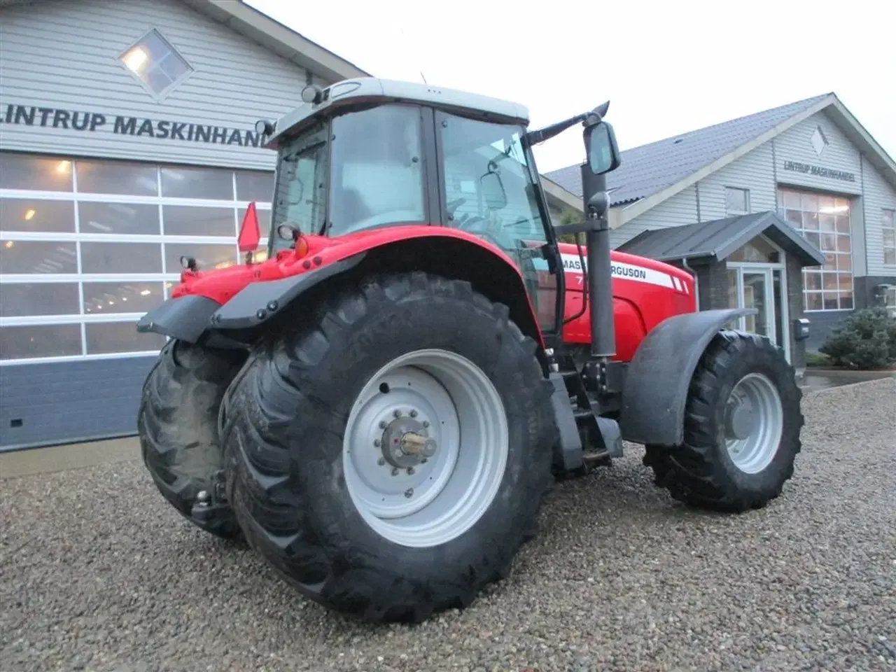 Billede 13 - Massey Ferguson 7499 Dyna VT med frontlift, affejederet foraksel og affejederet kabine på