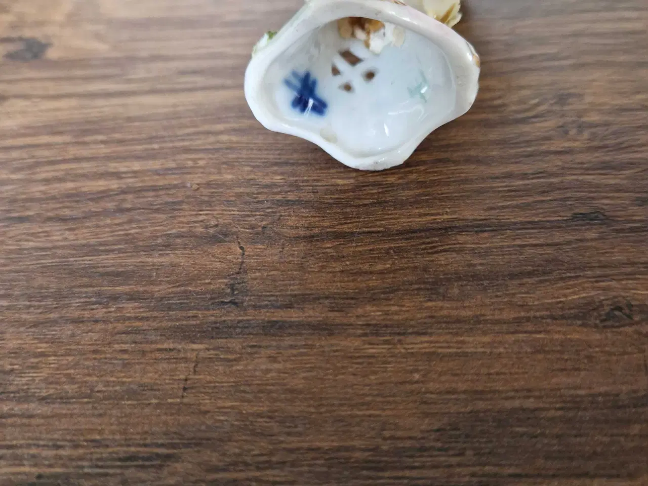 Billede 5 - Smukt antikt vægrelief I biscuit porcelæn 