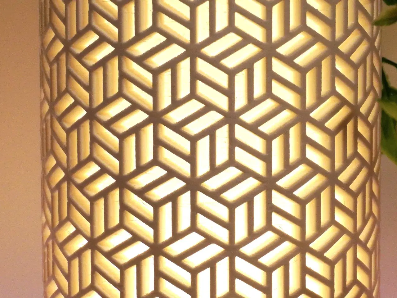 Billede 3 - Smuk lampe i stilfuldt mønster