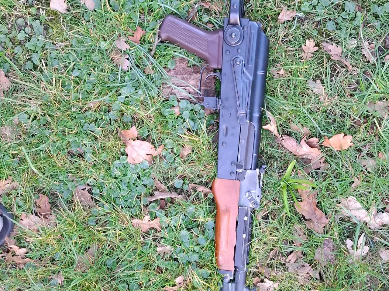 Billede 3 - E&L underfolder ak74u