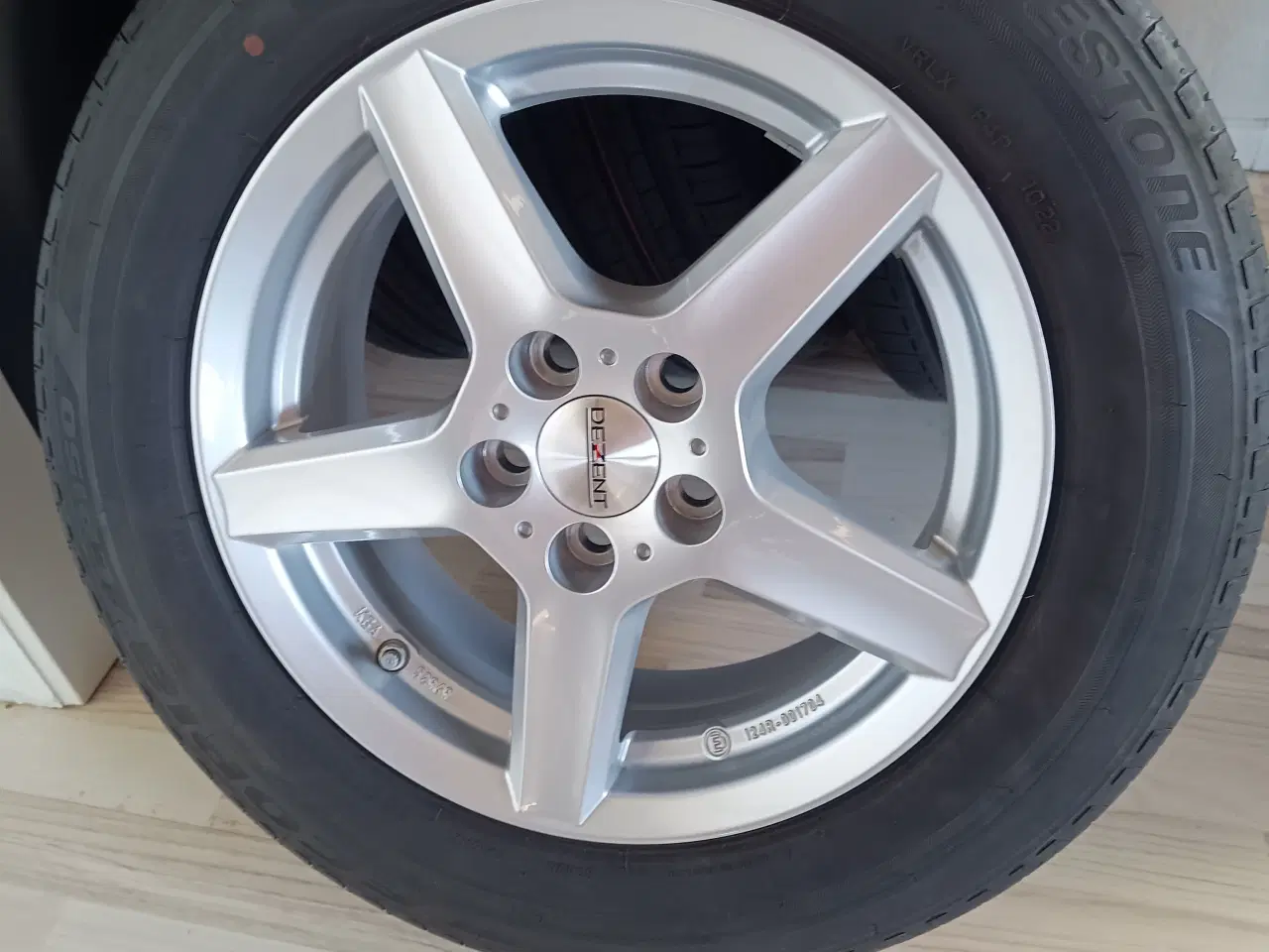 Billede 5 - Flotte alufælge med dæk